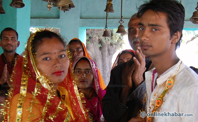 एउटा अनौठो विवाहः सप्तरीमा ‘गर्लफ्रेण्ड’ले भगाइन् ‘ब्वाइफ्रेण्ड’