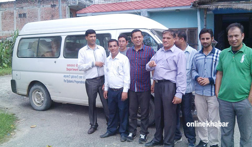 Doctors-team-at-Chitwan