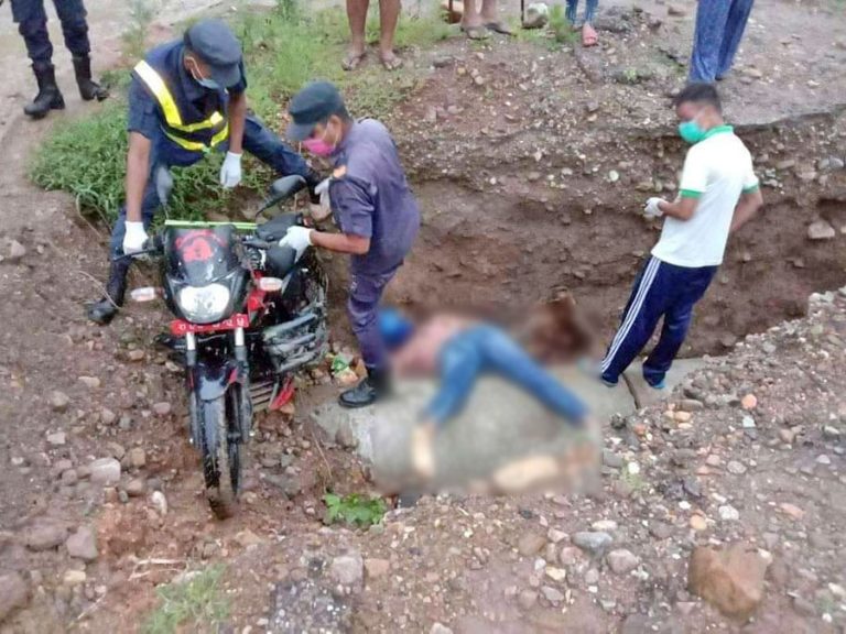 दाङमा मोटरसाइकल दुर्घटना हुँदा चालकको मृत्यु
