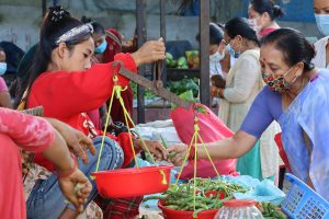 बजारमै होल्ड हुन थाल्यो नगद, झांगिंदै अनौपचारिक अर्थतन्त्र 