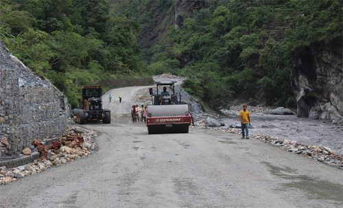 बेनी–जोमसोम सडकखण्डमा राति यात्रा नगर्न अपिल  