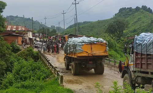 काठमाडौं उपत्यकाको फोहोर बञ्चरेडाँडा लैजान अवरोध