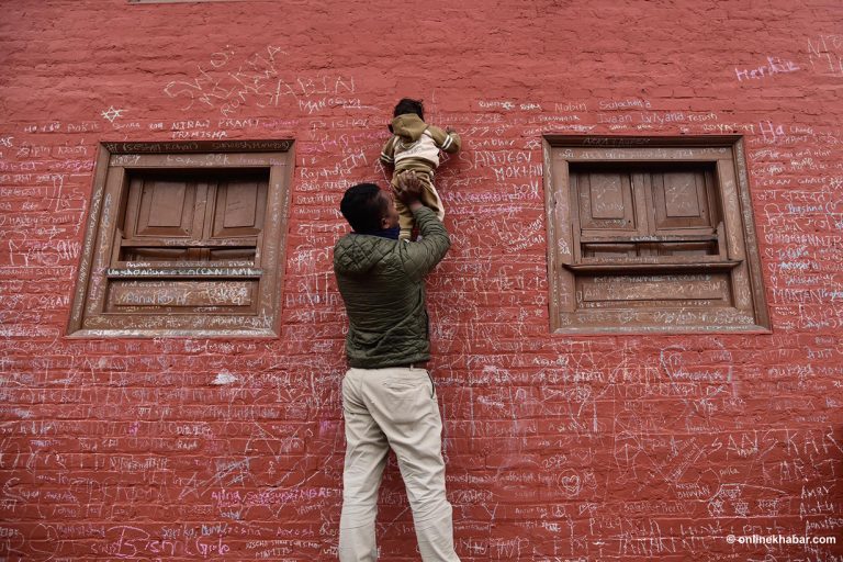 स्वयम्भूमा अक्षरारम्भ (तस्वीरहरू)