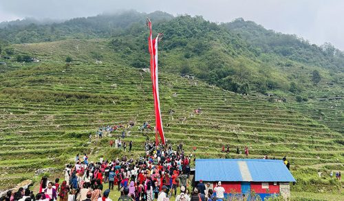 म्याग्दीको रघुगंगामा वर्षौं पुरानो ‘लिङ्गो जुधाउने’ परम्परा