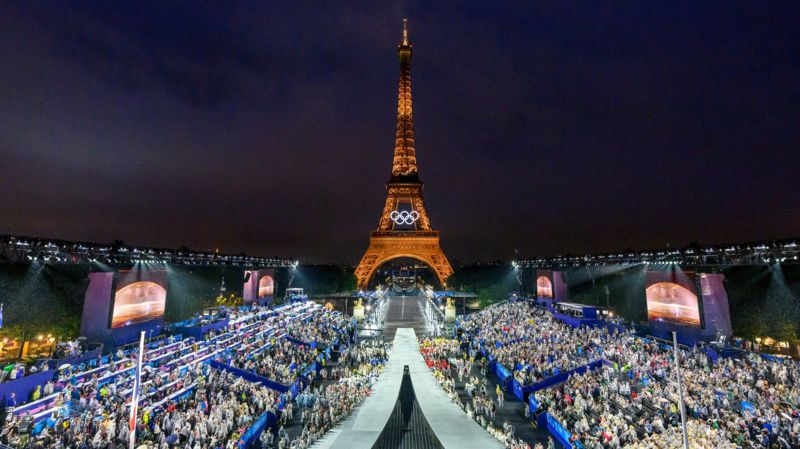 पेरिस ओलम्पिकको भव्य उद्घाटन