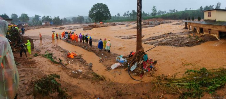 केरलामा बाढीपहिरो : मृतकको संख्या १२३ पुग्यो