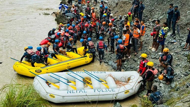 सिमलताल दुर्घटना : त्रिशूलीमा हराएका बस नभेटिएपछि फर्कियो भारतीय टोली