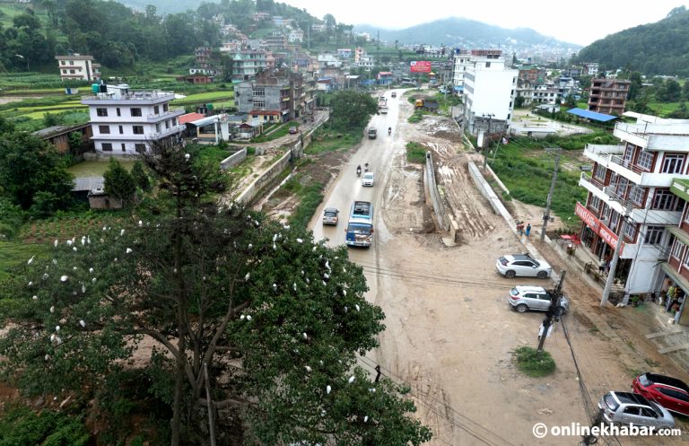 अरनिको राजमार्ग विस्तारमा जग्गा अधिग्रहण र सम्पदा व्यवस्थापनमा समस्या