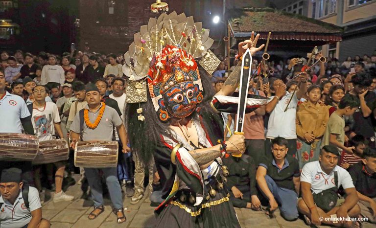 मध्यपुर थिमीमा रातभर भैरवनाच ( तस्वीरहरु)