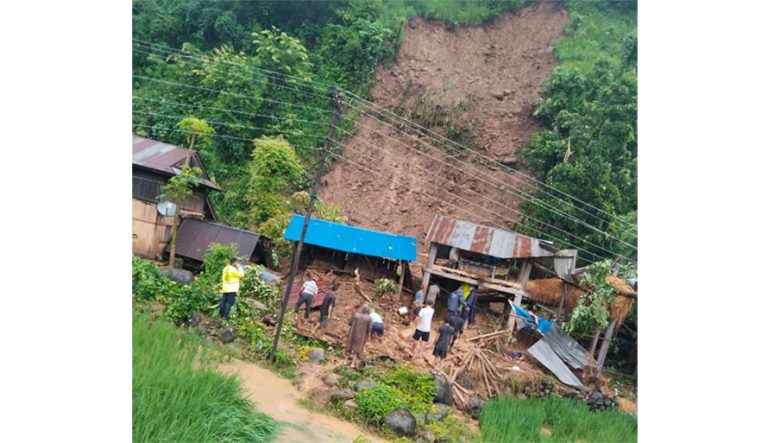 अर्घाखाँचीमा पहिरोले गोठ पुरिंदा एक जनाको मृत्यु