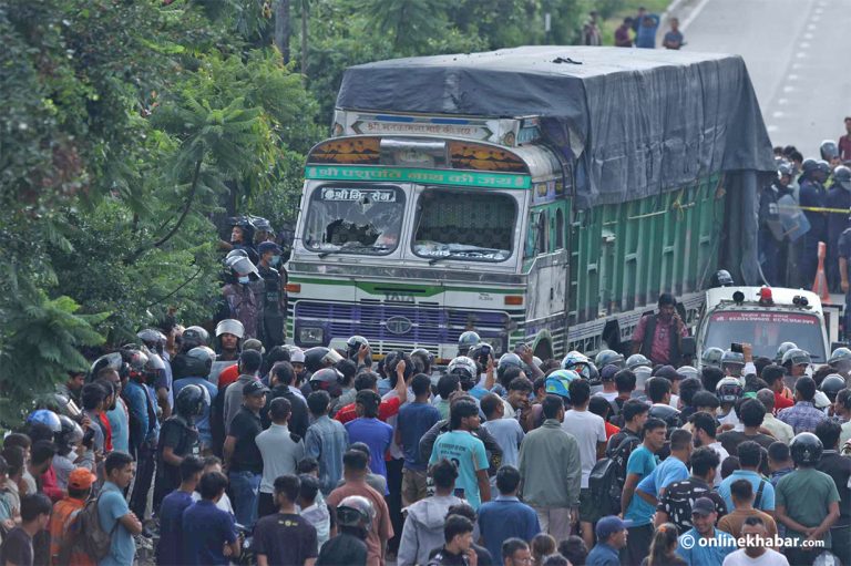 गट्ठाघरमा प्रहरी आक्रमणको आरोपमा पक्राउ परेका ४ जना छुटे