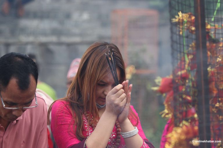 पशुपतिमा साउनको अन्तिम सोमबार (तस्वीरहरू)