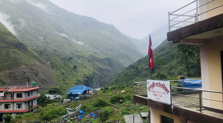 स्थानीय तहले मनास्लु पदयात्रामा जाने पर्यटकसँग १००० शुल्क लिने